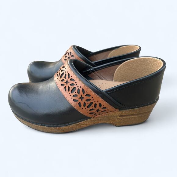 Dansko Pavon Clog Black Leather Brown Laser Cutout Women's size 38 Comfort Shoes - Picture 1 of 11